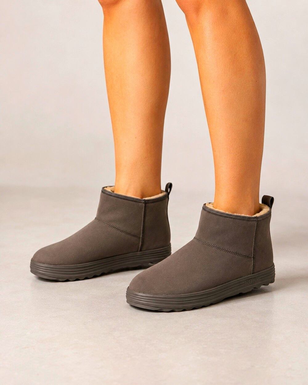 Roxy POW BOOTY-020 Gray Faux Suede Lined Ankle Bootie Pull On US 9